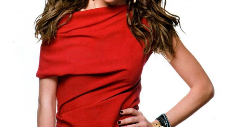 Δέσποινα Βανδή: Δείτε τη να καταβροχθίζει ένα λαχταριστό burger!