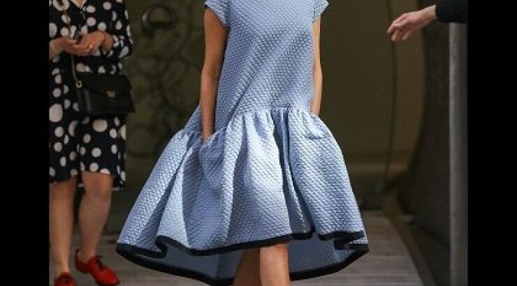 Victoria Beckham: πρώτη με δημιουργία από τη νέα της συλλογή 