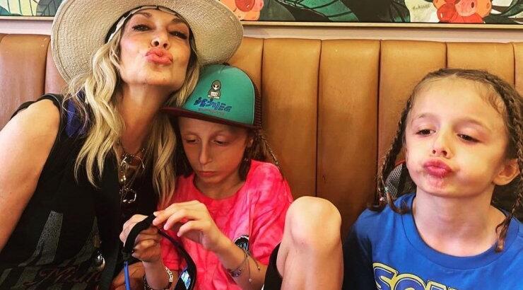 Άννα Βίσση: Έτσι ευχήθηκε στον εγγονό της Νέστορα και τον αείμνηστο μπαμπά της