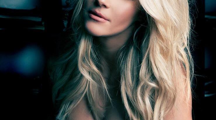 Φανή Αβραμίδου: Πώς εκδικήθηκε τον σύντροφο της που την απάτησε με την καλύτερη της φίλη;