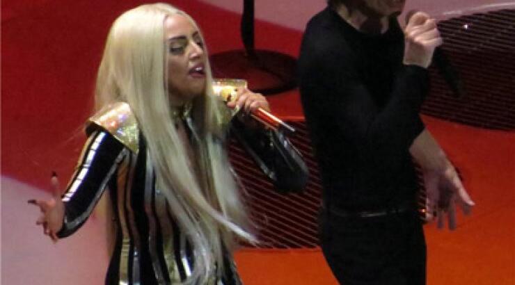 H Lady Gaga με τους Rolling Stones