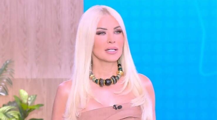 Καινούργιου: «Έβαλα μαγιό μετά την εγκυμοσύνη. H κυτταρίτιδα είναι μέχρι τον αστράγαλο»