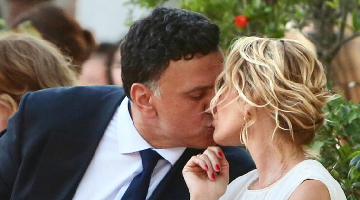 Μπαλατσινού – Κικίλιας: Το φιλί στο στόμα σε δημόσια εμφάνισή τους [εικόνες]