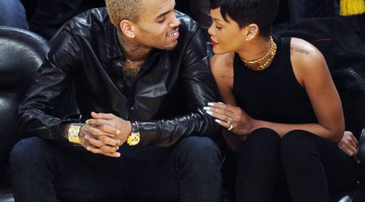 Rihanna: Τελεσίγραφο στον Chris Brown