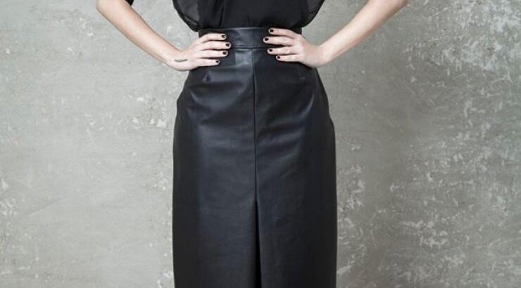 H πρώτη συλλογή της Βαρβάρας Νικολακάκη 