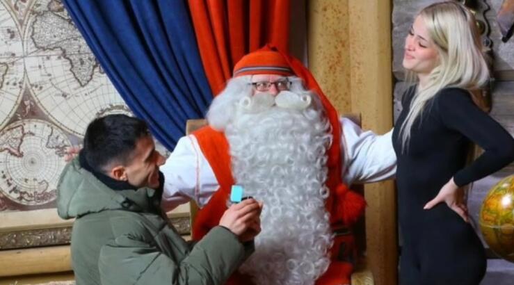 Φειδίας Παναγιώτου: Έκανε πρόταση γάμου στη σύντροφό του, Στυλιάνα Αβερκίου- "She said yes" [εικόνες]