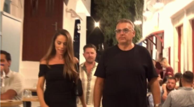 Γιώργος Λιάγκας - Μαρία Αντωνά: Η χαλαρή βόλτα τους στη Μύκονο [βίντεο]