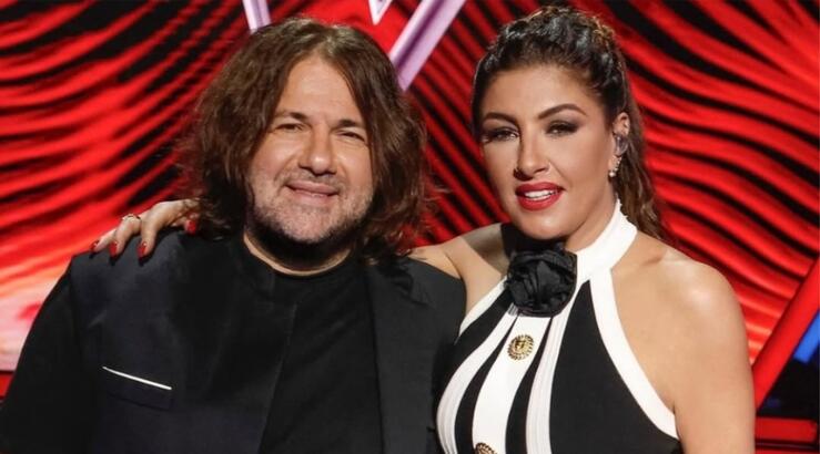 Έλενα Παπαρίζου: Ερμήνευσε το "My number One" στη σκηνή του The Voice [βίντεο]