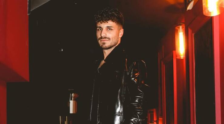 Στέφανος Παπαδόπουλος: Ενοχλημένος με την αφίσα που κυκλοφόρησε για το live του στην Κύπρο [βίντεο]