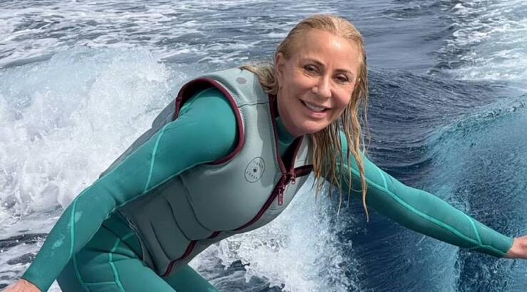 Νόνη Κυπριανού: Ξεκίνησε για φέτος το wake-surfing και εντυπωσίασε [εικόνες & βίντεο]