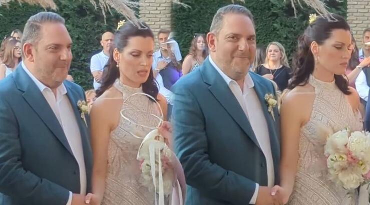 Στέλιος Διονυσίου: Γάμος και βάφτιση των διδύμων για τον τραγουδιστή [βίντεο]