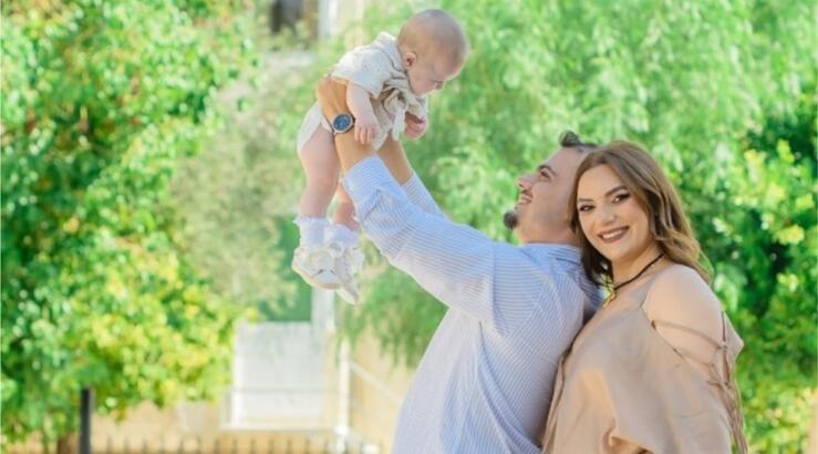 Ιωάννα Λαμπροπούλου - Ραφαέλ - Στυλιανός Σταύρου: Βάφτισαν την κόρη τους, Λετίσια [εικόνες]