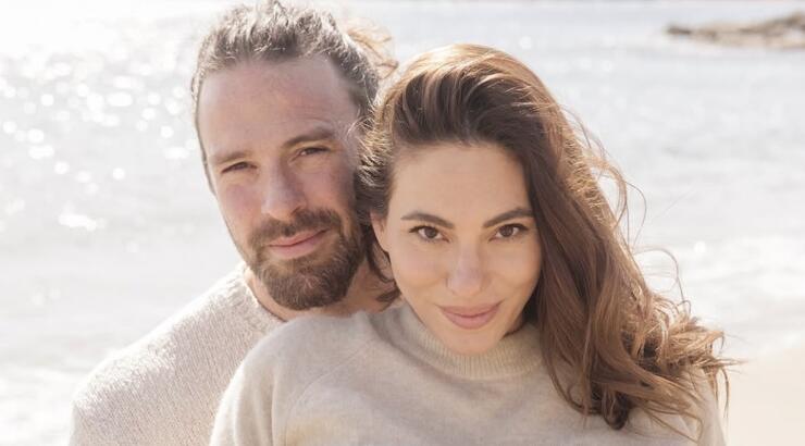 Ευρυδίκη Βαλαβάνη: Δείτε τον σύζυγο της σε μάθημα για να κάνει μπάνιο το μωρό τους