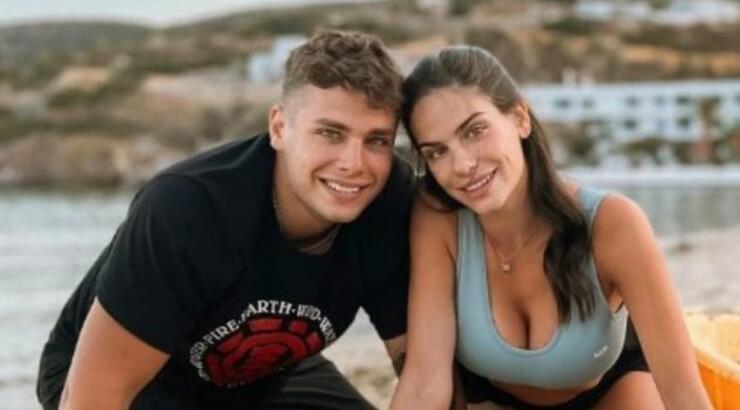 Σοφία Φυρού: Δημοσίευσε εικόνα στην πισίνα με μαγιό μετά την μαστεκτομή - «Δεν χρειάζεται να φοβάστε»