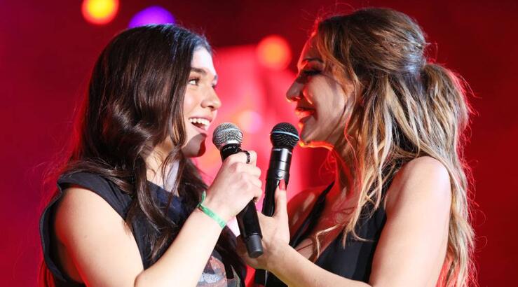 Δέσποινα Βανδή: Το ντουέτο με την 21χρονη κόρη της Μελίνα στο σπίτι [βίντεο]