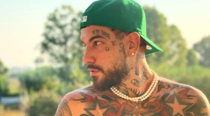 Κίνηση ανθρωπιάς από τον Snik - Άνοιξε το σπίτι του και μάζεψε σκυλιά που κινδύνεψαν από τις πυρκαγιές [βίντεο]