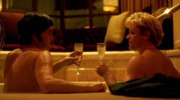 Μάικλ Ντάγκλας και Ματ Ντέιμον στη μπανιέρα δυο-δυο!