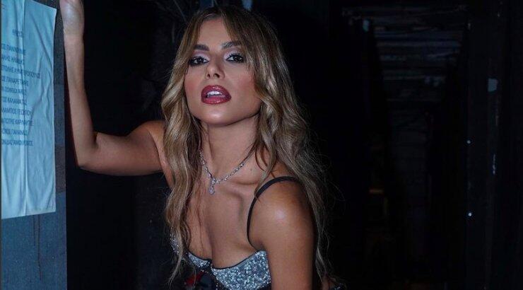 Ελευθερία Ελευθερίου: Φόρεσε το πιο σέξι crop top της χωρίς εσώρουχο και μοίρασε εγκεφαλικά