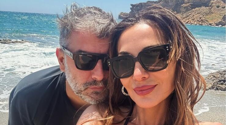 Μπισμπίκης για Βανδή: "Παραμένω το ίδιο καψούρης και ερωτευμένος, μου λείπει και ξαφνιάζομαι κάθε φορά που τη βλέπω"