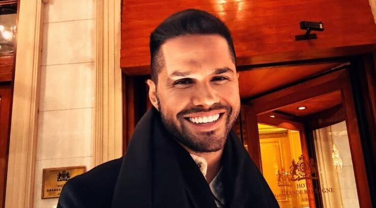 Γιώργος Τσαλίκης: Τραγουδά πρώτη φορά μαζί με τον αδερφό του, Παναγιώτη [βίντεο]