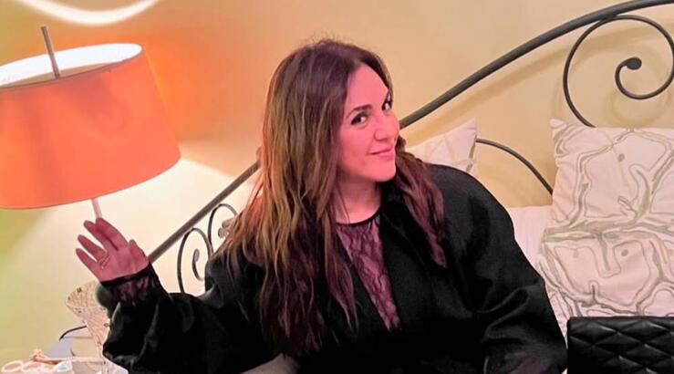 Τάνια Χατζηχριστοφή: Με festive look στο απόλυτο χρώμα των γιορτών