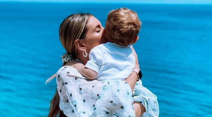 Αθηνά Οικονομάκου: Η διακόσμηση και η τούρτα υπερπαραγωγή για τα 7α γενέθλια του γιου της 