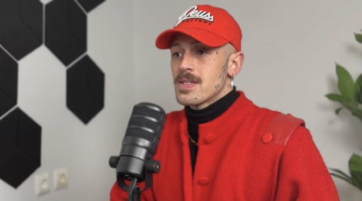 Τάσος Ξιαρχό: «Είμαι ένας στρέιτ ομοφυλόφιλος και αυτό τσαντίζει πάρα πολύ»