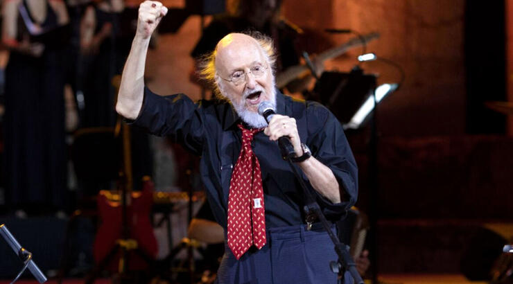 Διονύσης Σαββόπουλος: Συγκλονίζει για τη μάχη του με τον καρκίνο – «Μου αφαίρεσαν μισό πνευμόνι»