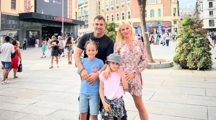 Στέλιος Χανταμπάκης: Αναφέρεται πρώτη φορά στην απόφαση να μετακομίσουν οικογενειακώς στη Μαδρίτη