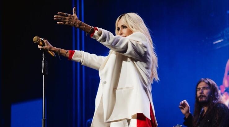 Άννα Βίσση: Ξεσήκωσε με τα τραγούδια της τους παρευρισκομένους των MFA [βίντεο]