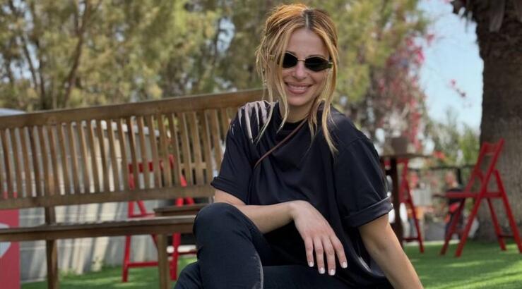 Κι όμως η Χριστιάνα Αριστοτέλους ξεστόλισε τα χριστουγεννιάτικα μόλις χθες [βίντεο]