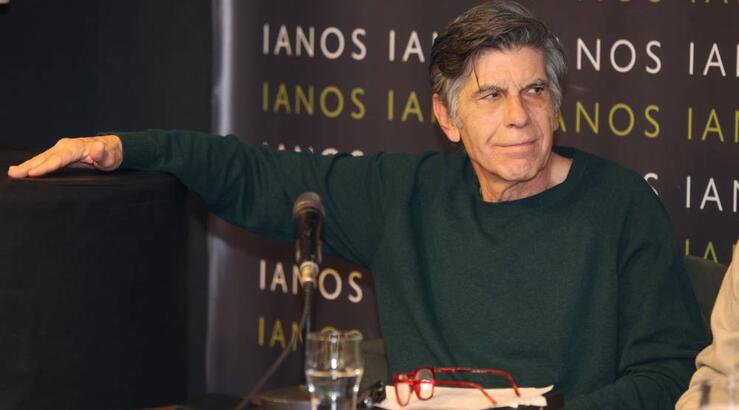 Γιάννης Μπέζος: «Δεν θεωρώ κακό το να χωρίζουν τα ζευγάρια. Αδιανόητο να ζεις μόνιμα υπό την ομηρία του άλλου»