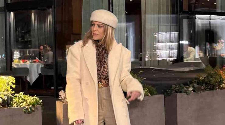 Το cargo pants της Ντίας Αρίστου είναι το απόλυτο κομμάτι για να το φοράς από το πρωί μέχρι το βράδυ