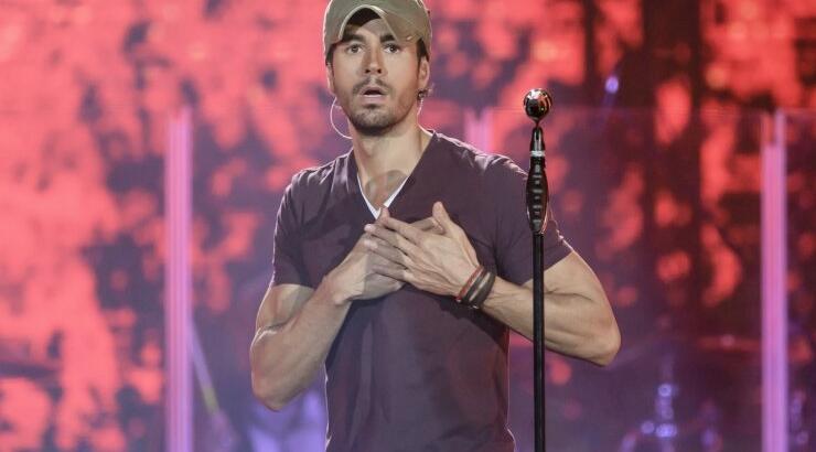 Ποια επώνυμη Κύπρια συναντήθηκε με τον Enrique Iglesias;