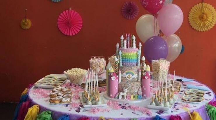 Το πάρτι της κόρης επώνυμης Κύπριας