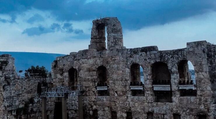 Η όμορφη έκπληξη για επώνυμη Κύπρια από το σύντροφό της και το απρόοπτο περιστατικό που τους συνέβη! [βίντεο]