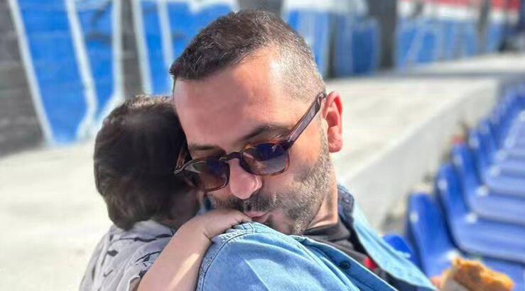 Λεωνίδας Κουτσόπουλος: Καλοκαιρινές διακοπές παρέα με το γιο του Κίμωνα [εικόνα]