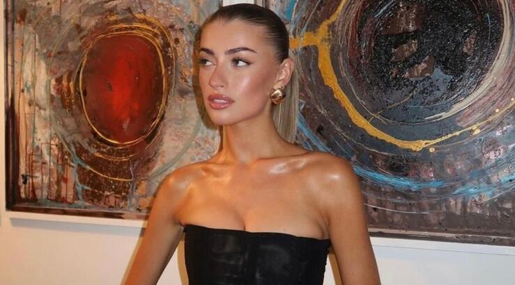 Το χτένισμα που σας προτείνουμε για προσεγμένα party looks