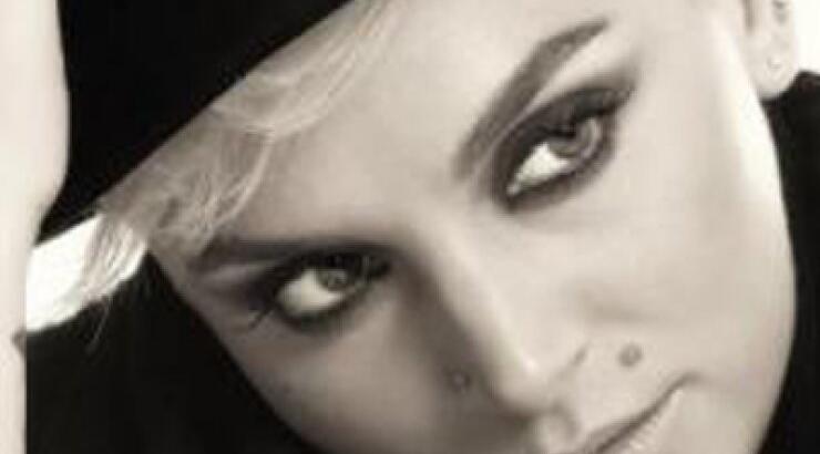 Η Ελεονώρα Ζουγανέλη στην Κύπρο για 2 συναυλίες