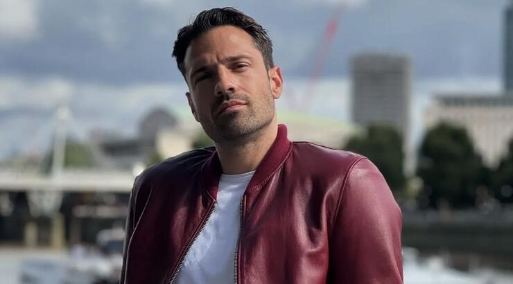 Συγκινητικές εικόνες για τον Κωνσταντίνο Αργυρό: Βρέθηκε στη γειτονιά που μεγάλωσε