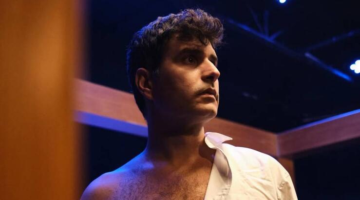 «Το πιο όμορφο σώμα που έχει βρεθεί ποτέ σε αυτό το μέρος»: Η παράσταση ταξιδεύει στη Λεμεσό 