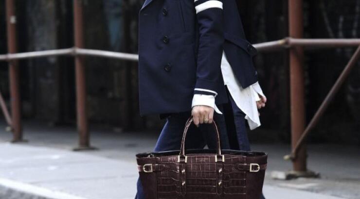Η τσάντα που σχεδίασε η Olivia Palermo