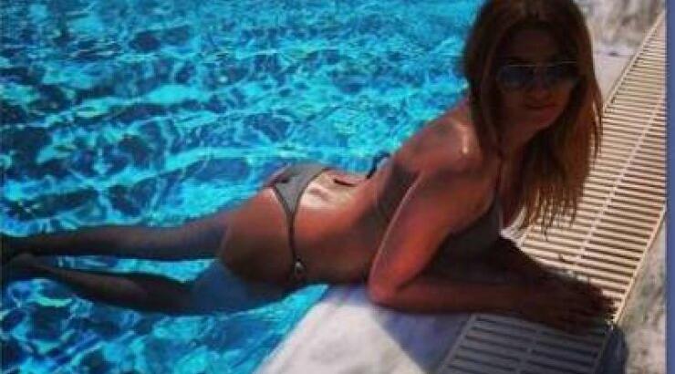  Κι όμως είναι η Αγγελική Ηλιάδη δίχως ρετούς, με μπικίνι μετά τη δεύτερη γέννα