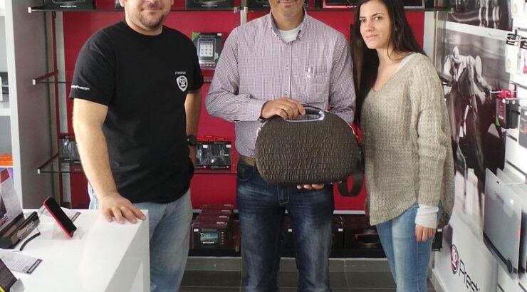 Το πιο stylish laptop έφτασε στη νικήτρια του διαγωνισμού