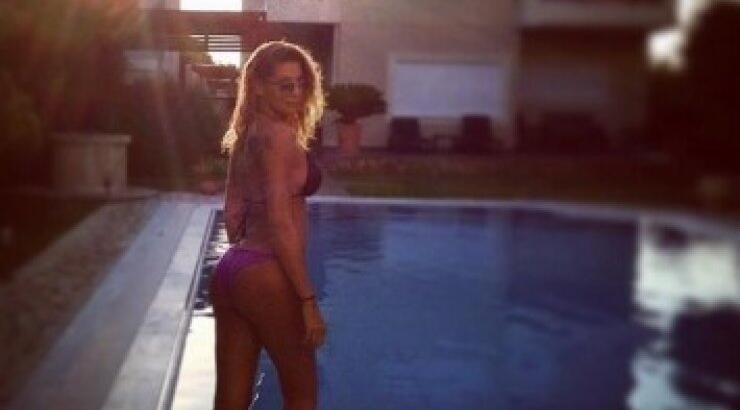 Αγγελική Ηλιάδη: Λεχώνα με καυτό bikini!