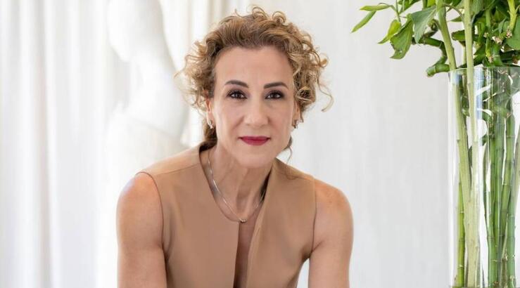 Έλενα Στρογγυλιώτου: «Η δημιουργία bag collection ήταν σκέψη μίας δεκαετίας» [βίντεο]