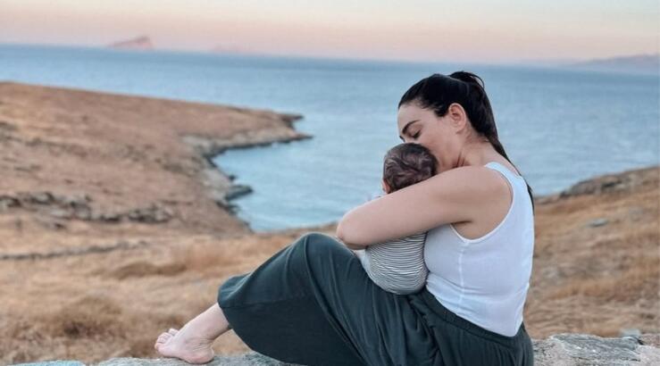 Ευρυδίκη Βαλαβάνη: Η στιγμή που "έσπασαν τα νερά" μέσα στην πισίνα [βίντεο]