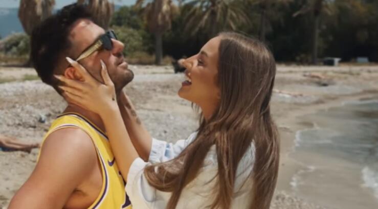 Ανδρομάχη - Λιβάνης: Η πρώτη έξοδος στα μπουζούκια μετά την ανακοίνωση της εγκυμοσύνης [εικόνες]