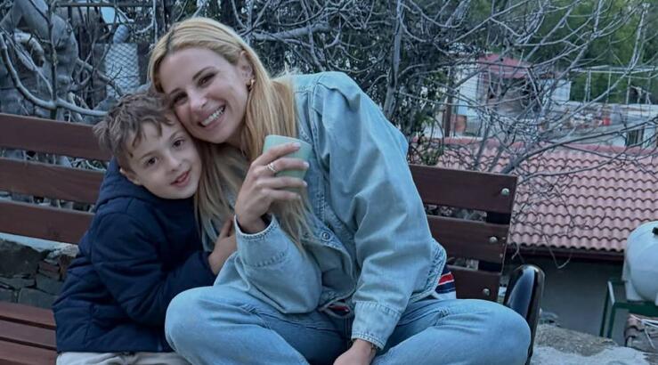 Χριστιάνα Αριστοτέλους: Το τρυφερό στιγμιότυπο με τον γιο της, Ανδρέα, στην πισίνα [εικόνα]