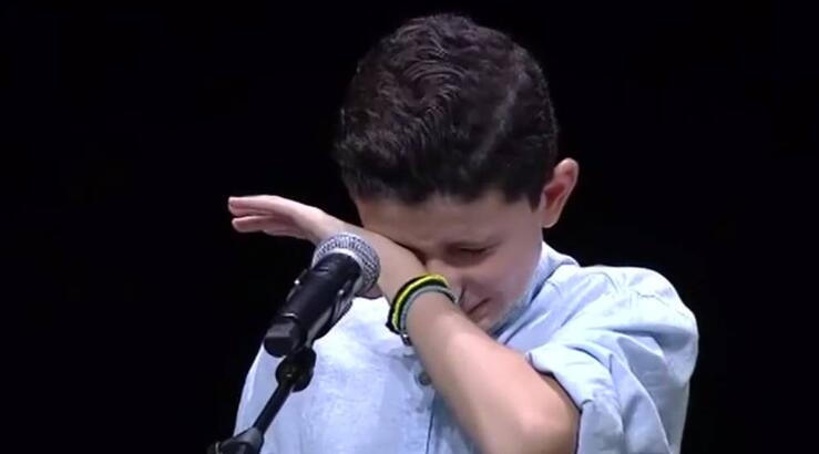 Ο μικρός Μιχαήλ που νίκησε τον καρκίνο συγκίνησε τους πάντες [βίντεο]